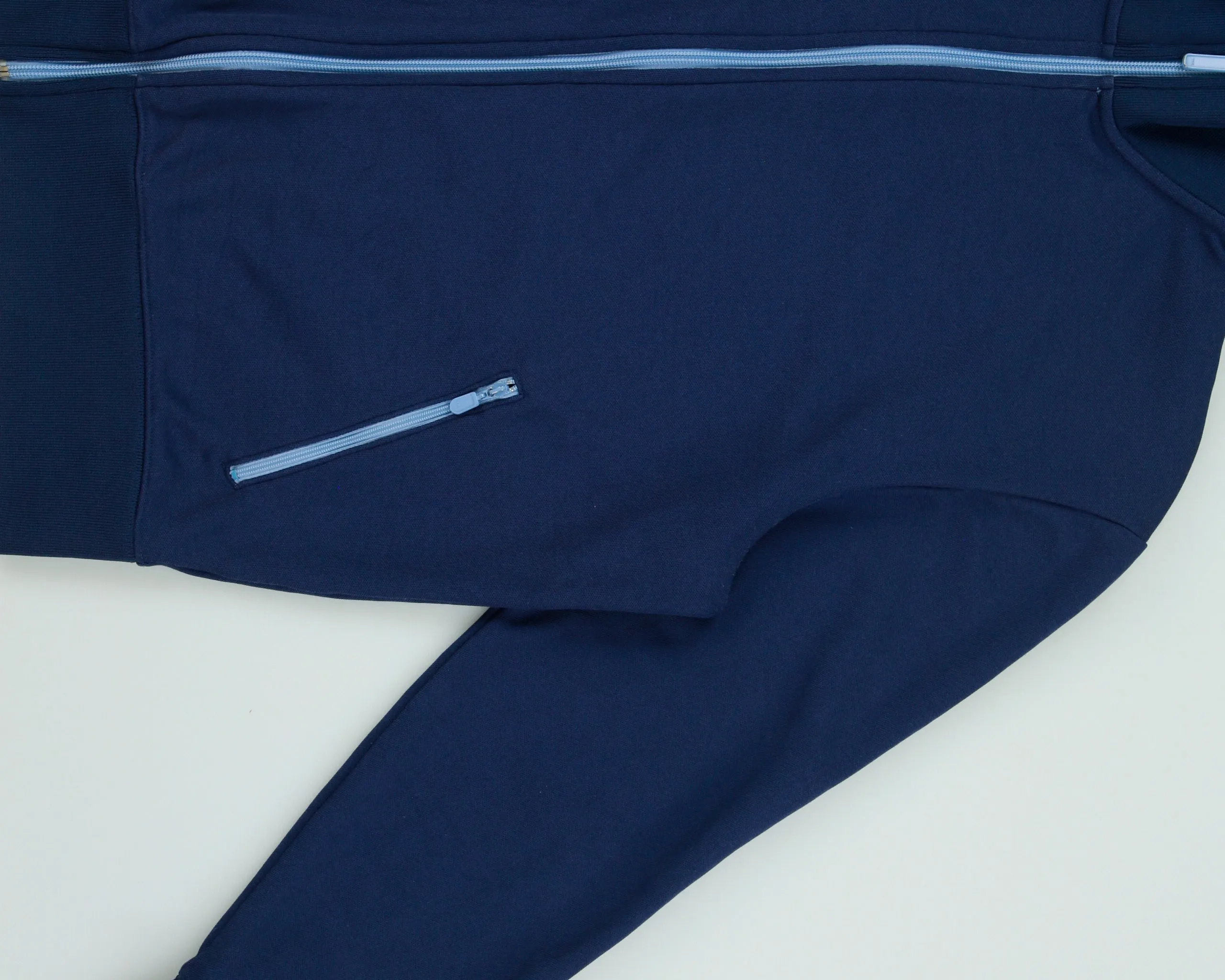 Vintage Y2K 00s GAP Navy Taped Funnel Neck Track Jacket - M sold by Rokit product image thumbnail 3