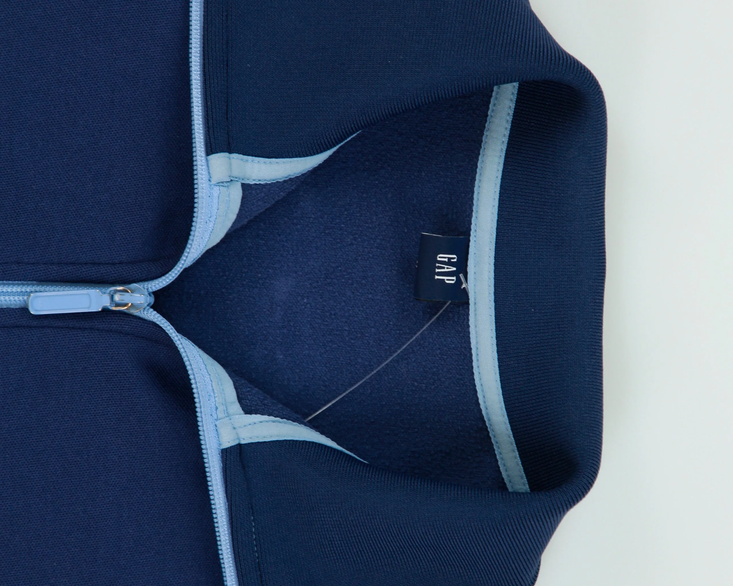 Vintage Y2K 00s GAP Navy Taped Funnel Neck Track Jacket - M sold by Rokit product image thumbnail 5
