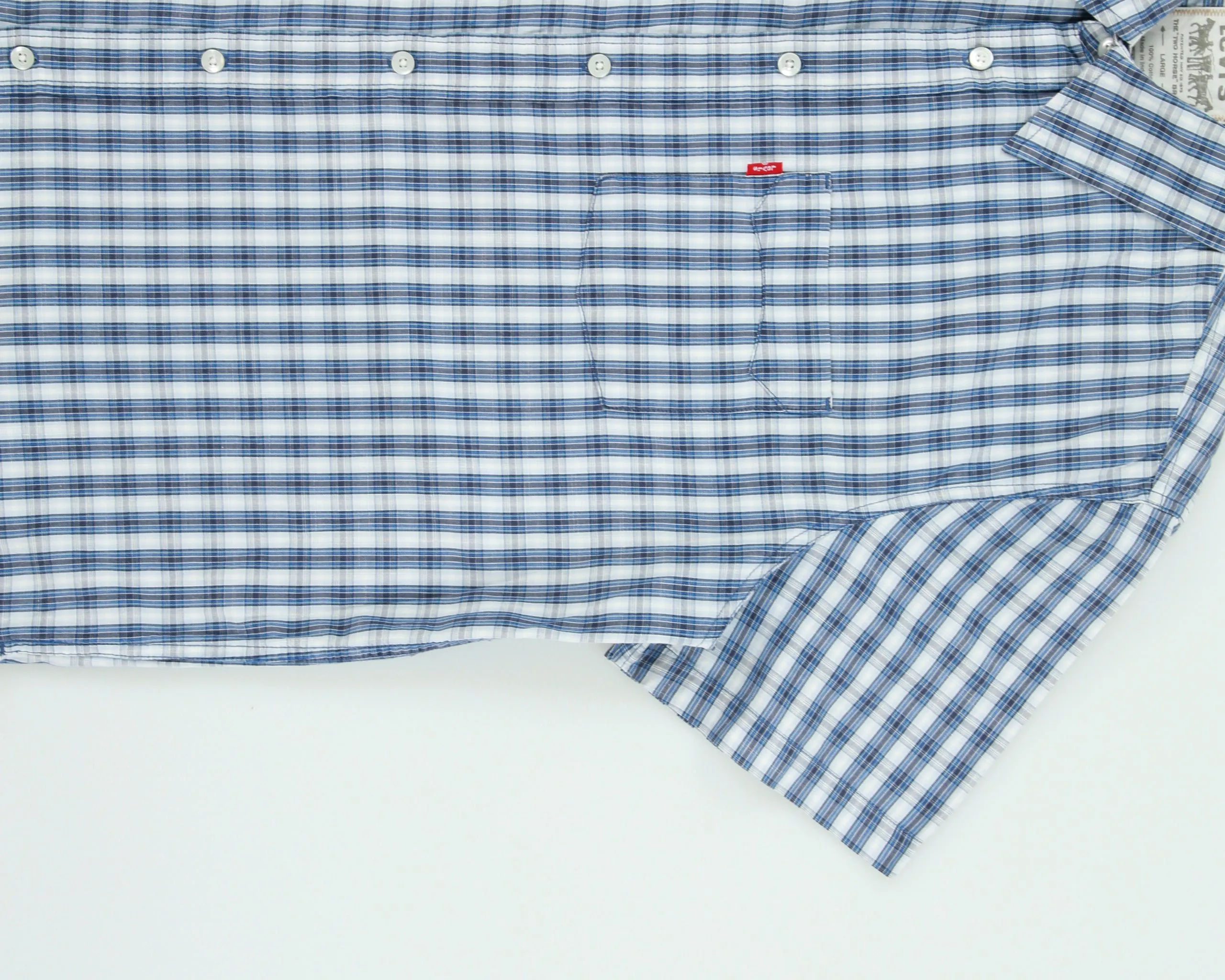 Vintage Y2K 00s Levi's Plaid Regular Fit Short Sleeve Shirt - L sold by Rokit product image thumbnail 3