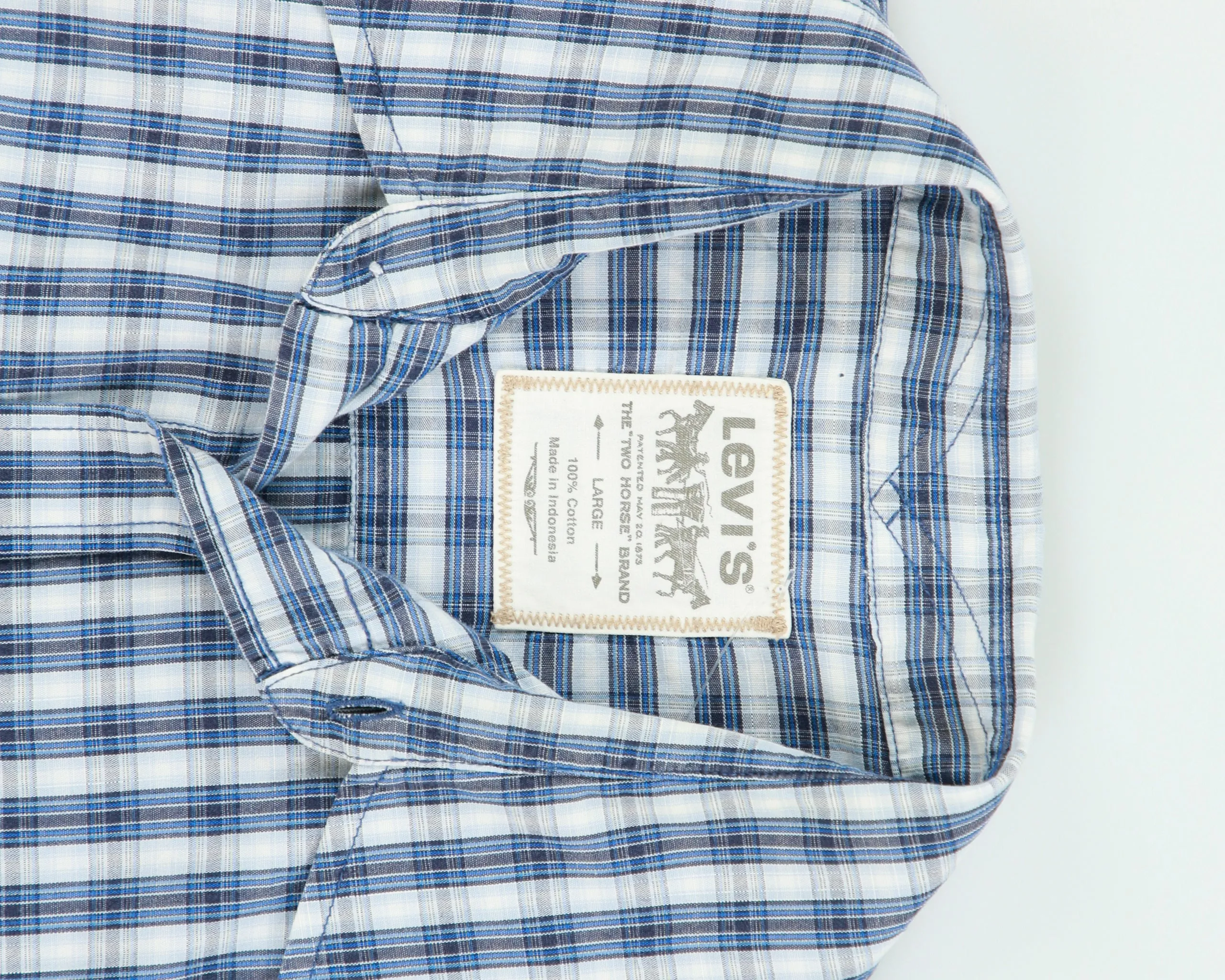 Vintage Y2K 00s Levi's Plaid Regular Fit Short Sleeve Shirt - L sold by Rokit product image thumbnail 5