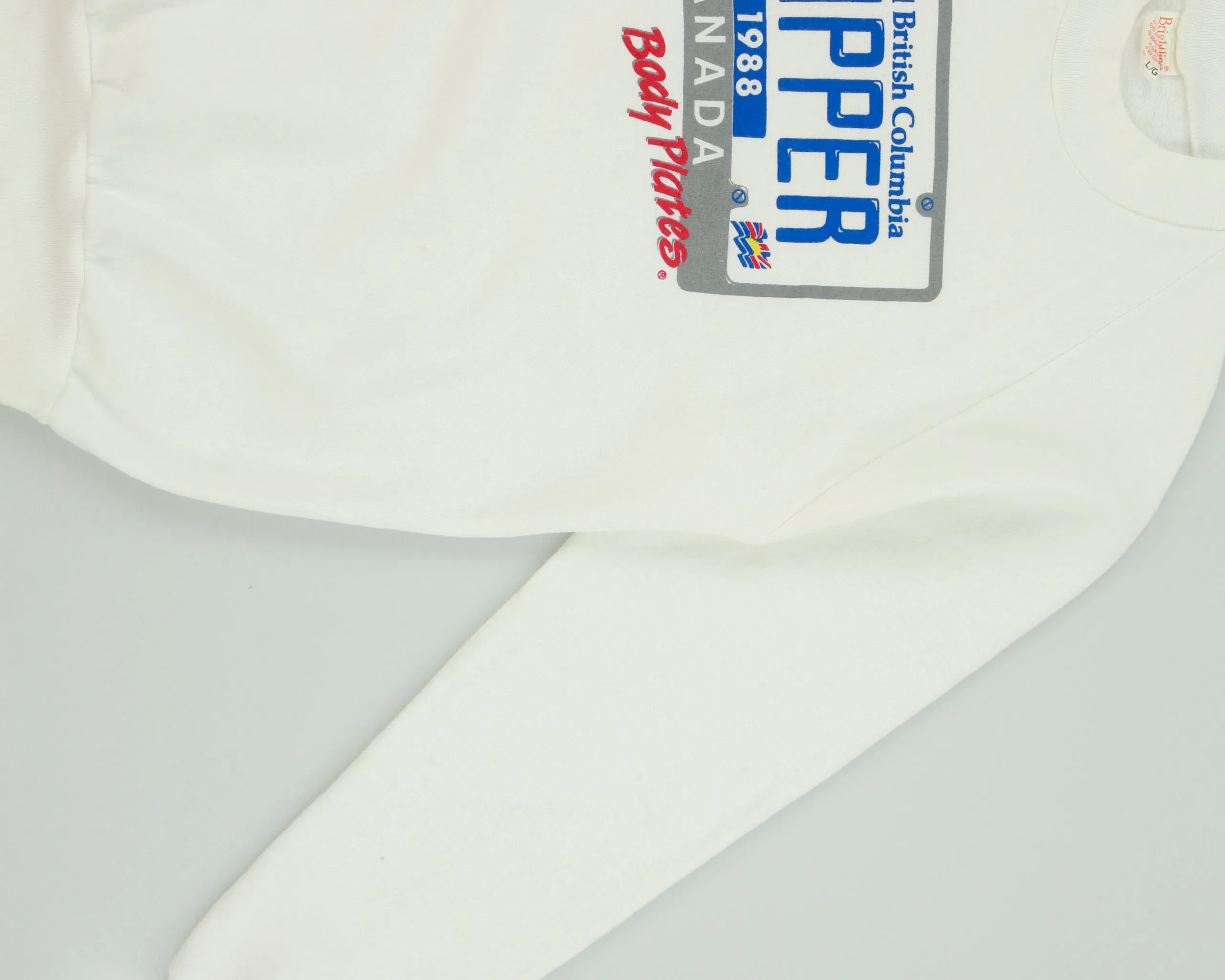 Vintage 1988 Body Plates British Columbia Pigasso Art Inc. Made In Canada Crewneck Sweatshirt - L sold by Rokit product image thumbnail 3