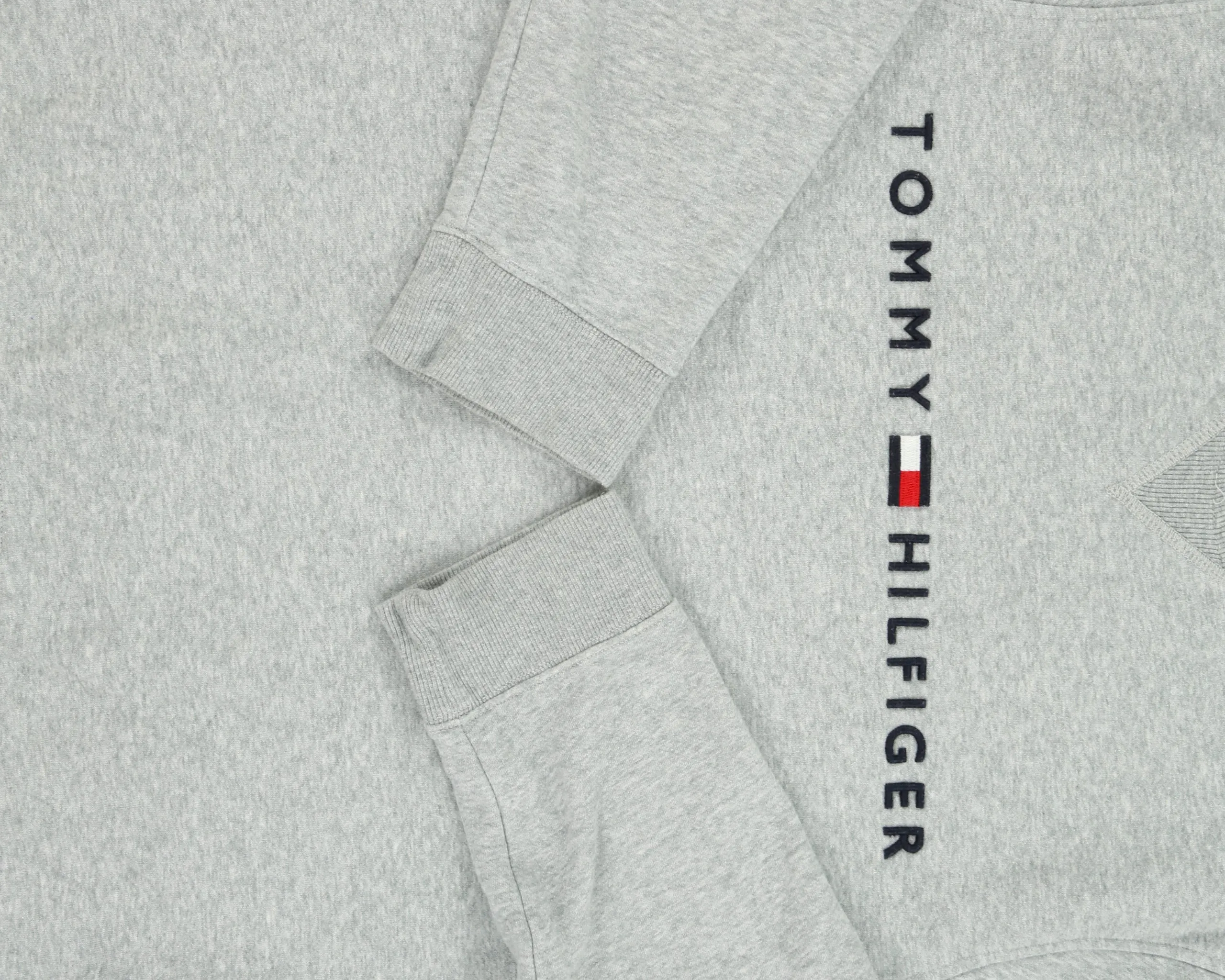 Vintage Tommy Hilfiger Grey Marl Embroidered Spell Out Fleece Lined Crewneck Sweatshirt - L sold by Rokit product image thumbnail 4