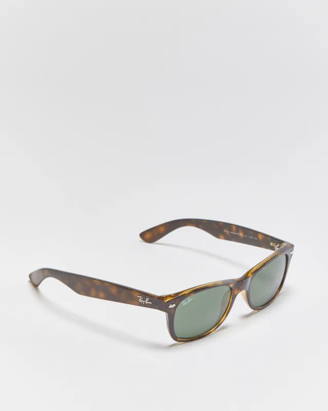 Vintage Ray-Ban New Wayfarer Tortoise Shell Sunglasses made by Ray-Ban