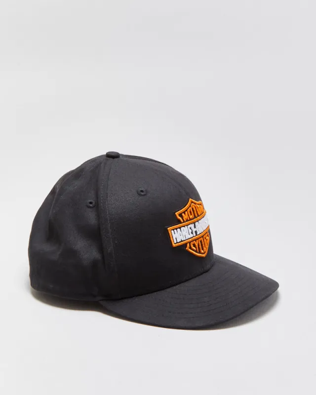Vintage Harley Davidson New Era 59 Fifty Classic Badge Fitted Baseball Cap - 7 1/2 made by Harley-Davidson