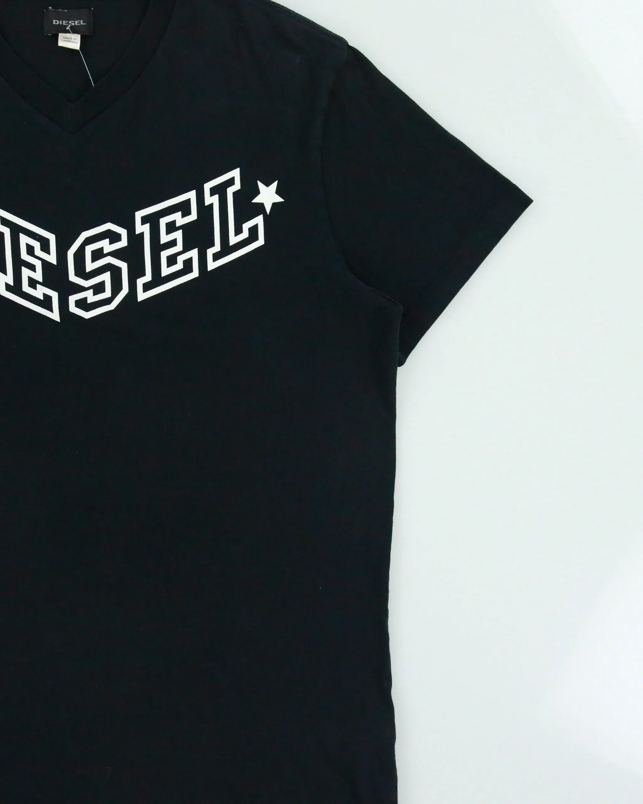 Vintage Diesel Star Spell Out Fitted V-Neck Logo T-Shirt - XL sold by Rokit product image thumbnail 3