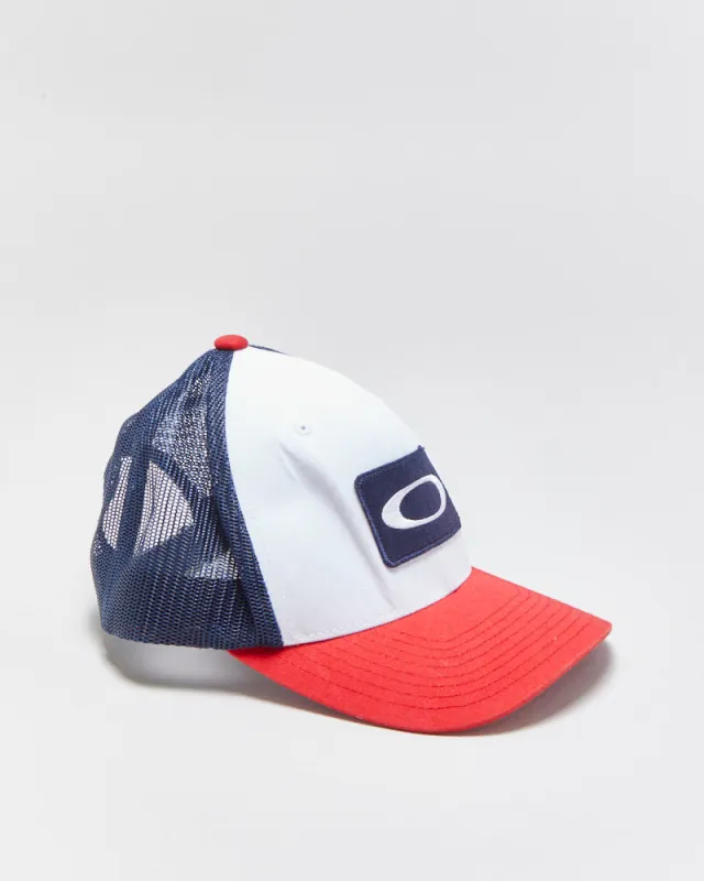 Oakley O Original Patch Curve Brim US Trucker Hat - OS made by Oakley