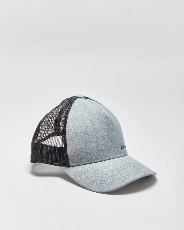 Vintage Oakley Tweed Canvas Classic Mid Trucker Hat - S/M made by Oakley