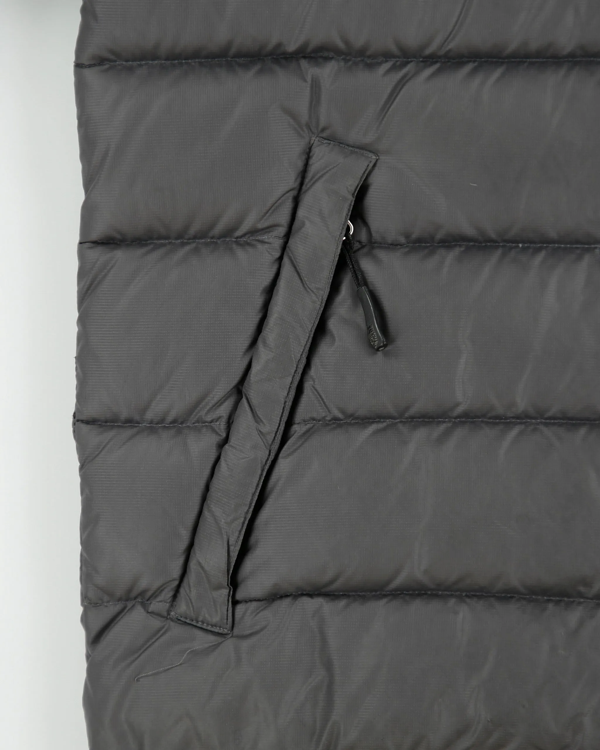 Vintage The North Face Summit Series 900 Goose Down Puffer Jacket - L sold by Rokit product image thumbnail 5