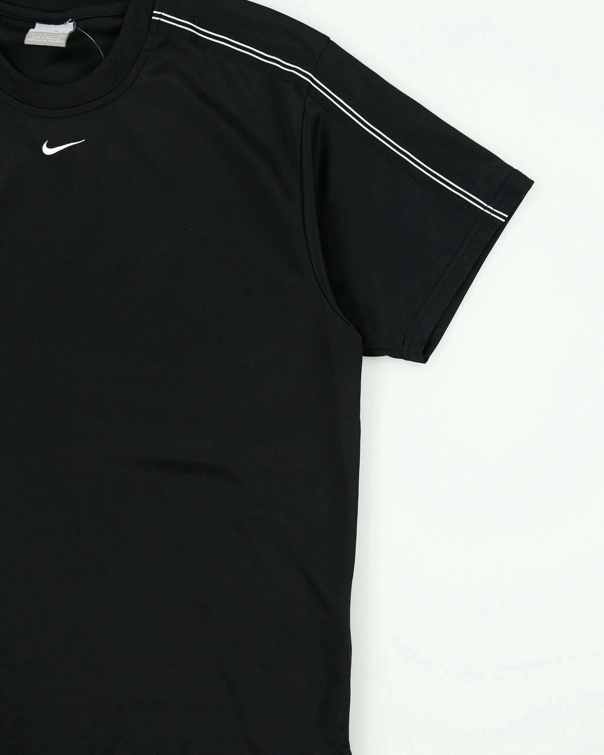 Vintage Y2K 00s Nike Centre Swoosh Crewneck Tape T-Shirt - S sold by Rokit product image thumbnail 3