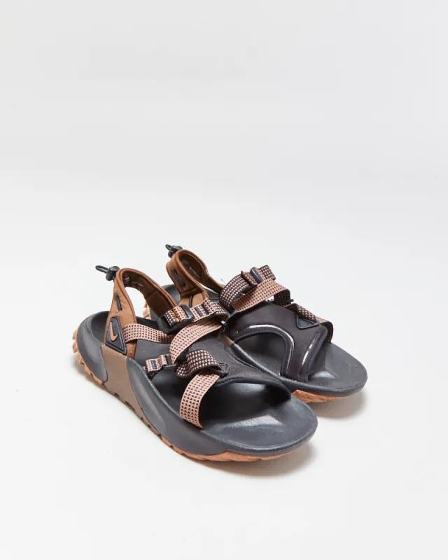 DS Nike Trail Unisex Oneonta Black Cacao Wow Outdoor Sandals - UK5.5 made by Nike