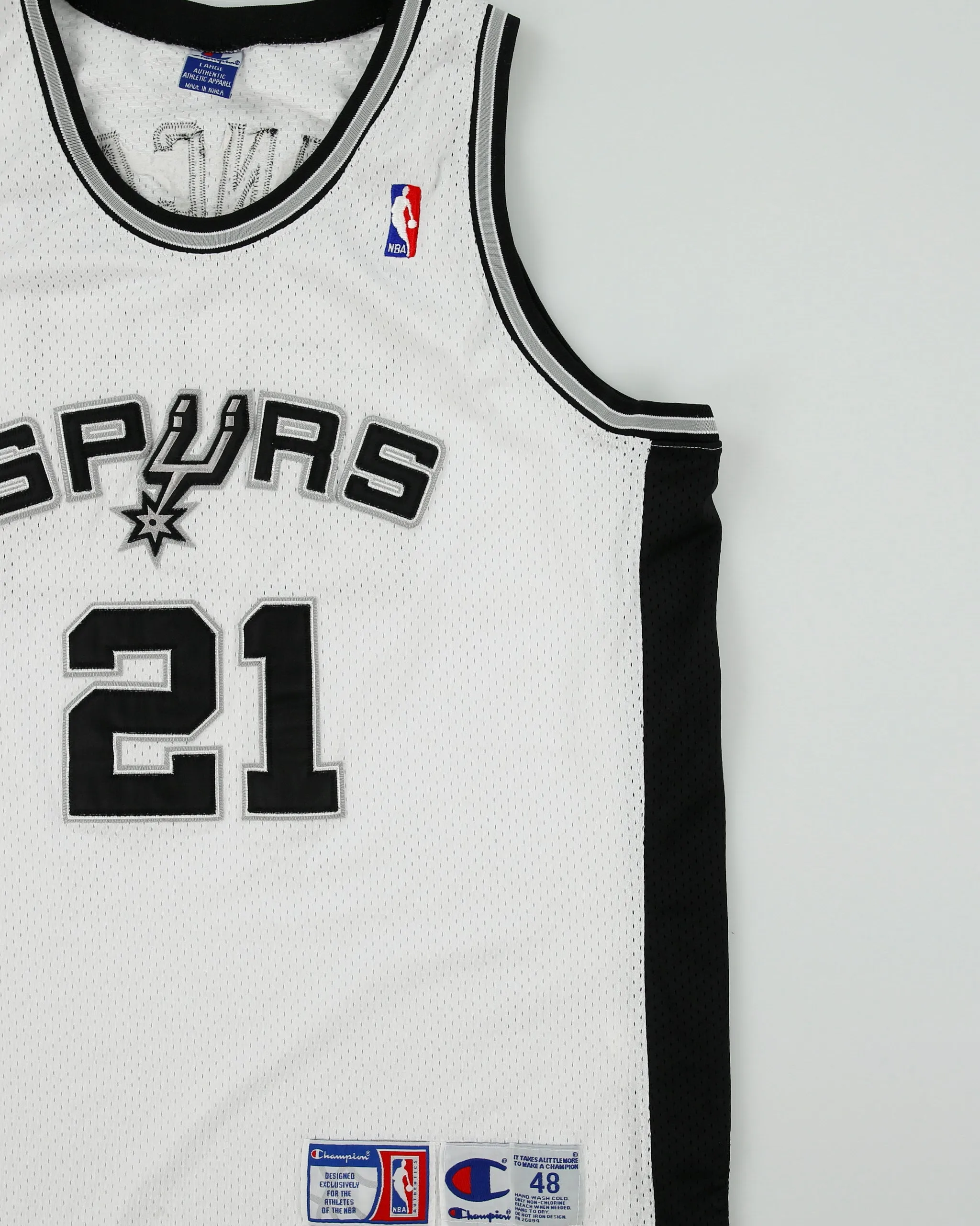 Vintage 1998-00 Champion San Antonio Spurs Tim Duncan #21 NBA Stitched Home Basketball Jersey - L sold by Rokit product image thumbnail 3