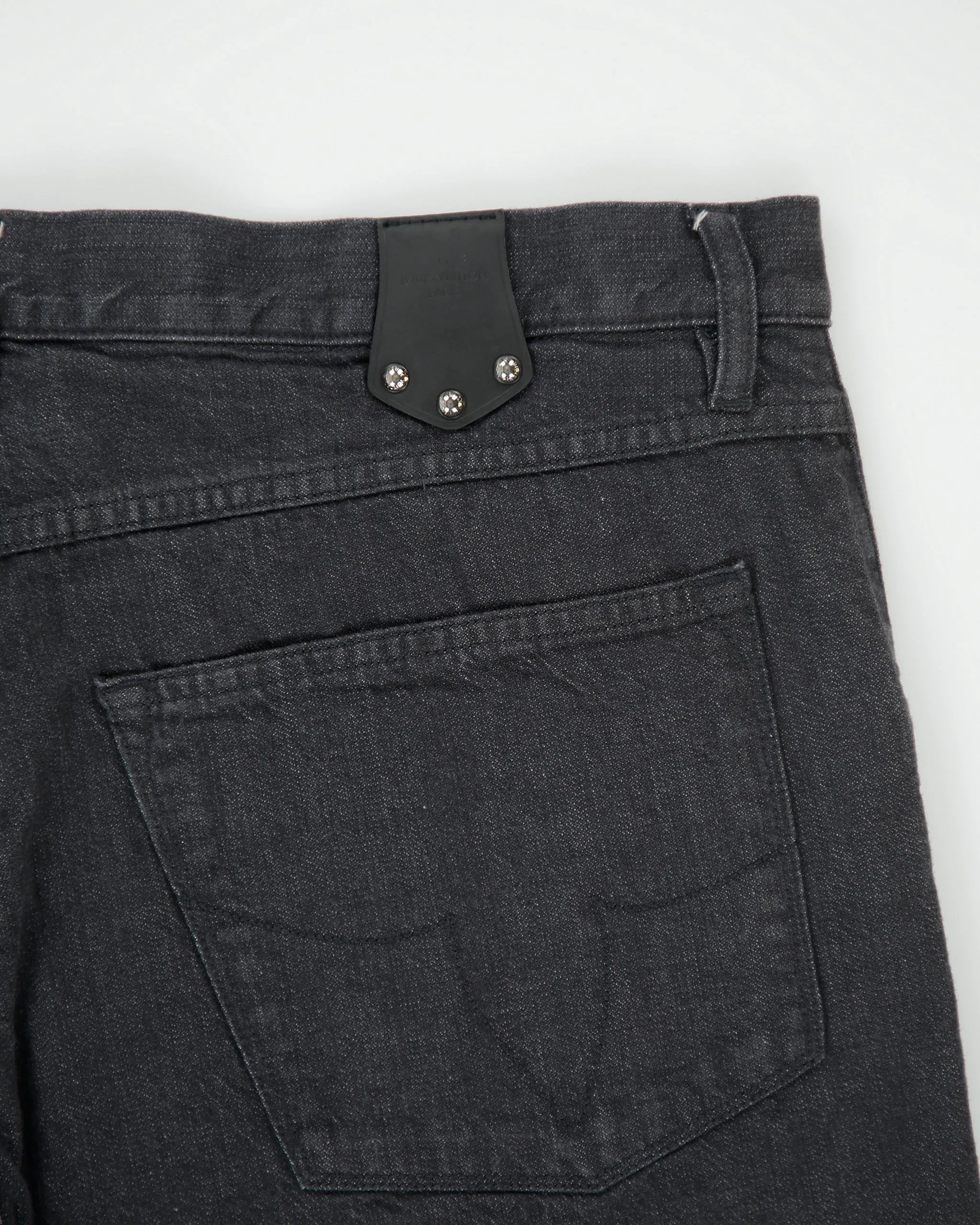 Vintage F/W 2009 Louis Vuitton By Marc Jacobs Damier Mid Rise Embroidered Quatrefoil Pocket Relaxed Fit Straight Leg Denim Jeans - W36 L32 sold by Rokit product image thumbnail 4