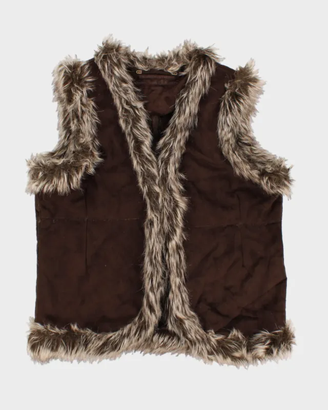 Fairweather Fleece Lined Faux Fur Detailed Vest - M sold by Rokit