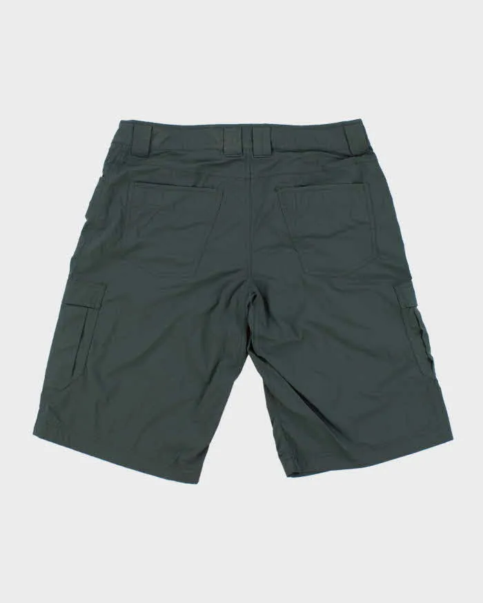 Vintage Arc'teryx Cargo Hiking Shorts - W32 L13 sold by Rokit product image thumbnail 2