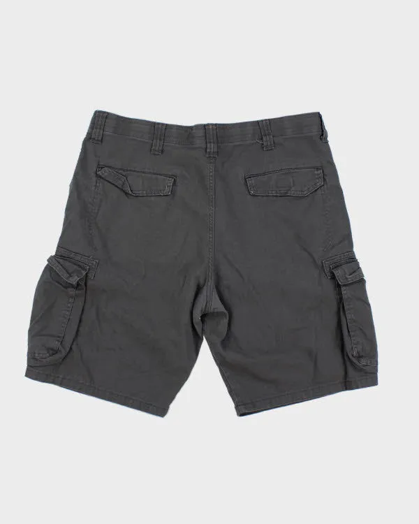 Vintage Wrangler Elasticated Baggy Cargo Shorts - W38 L9 sold by Rokit product image thumbnail 2