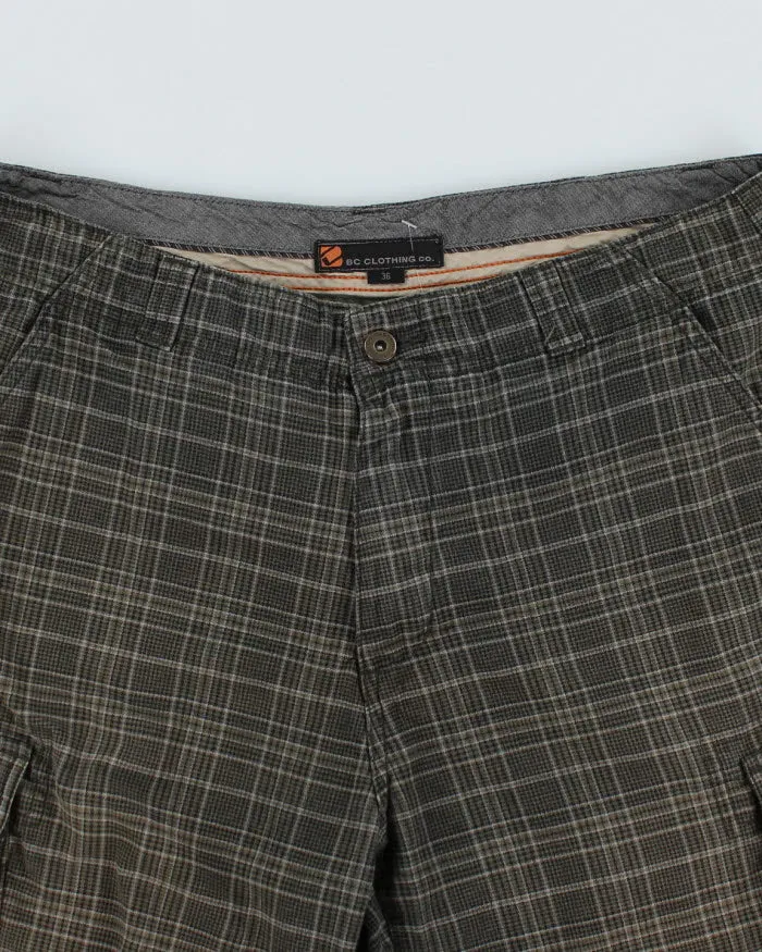 Y2K 00s Green Check Cargo Shorts - W36 sold by Rokit product image thumbnail 3