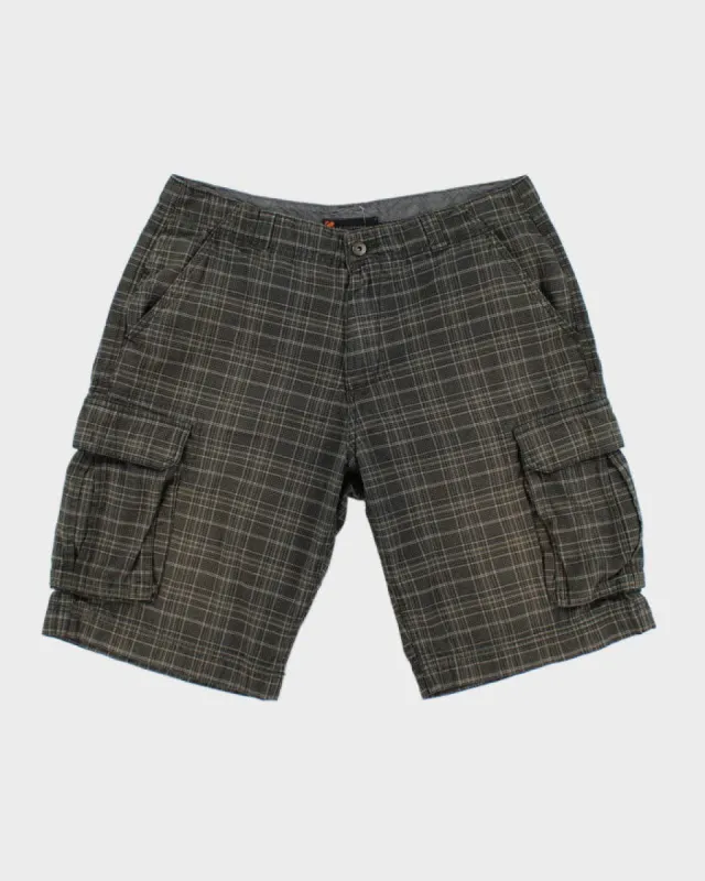 Y2K 00s Green Check Cargo Shorts - W36 sold by Rokit