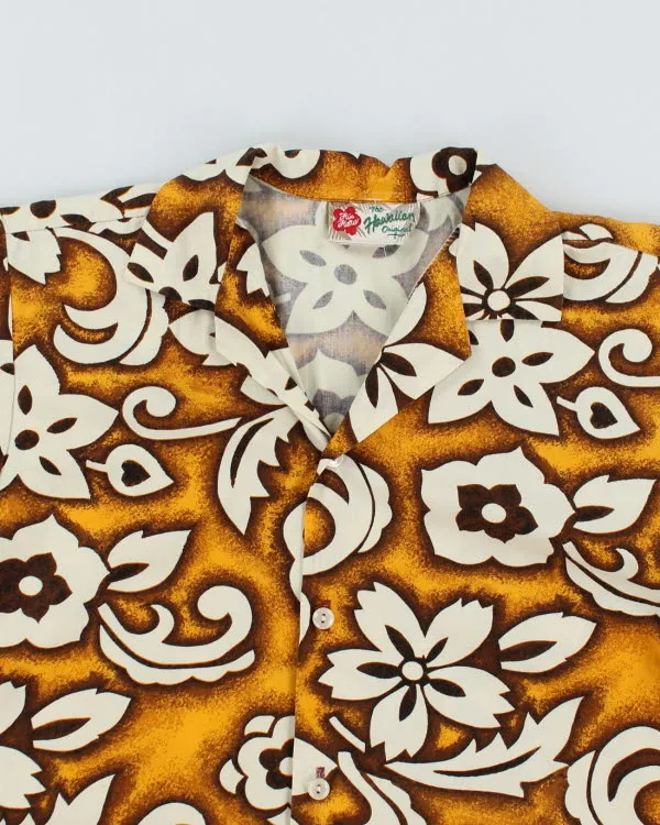 Vintage Hilo Hattie Hawaiian Shirt - S sold by Rokit product image thumbnail 3