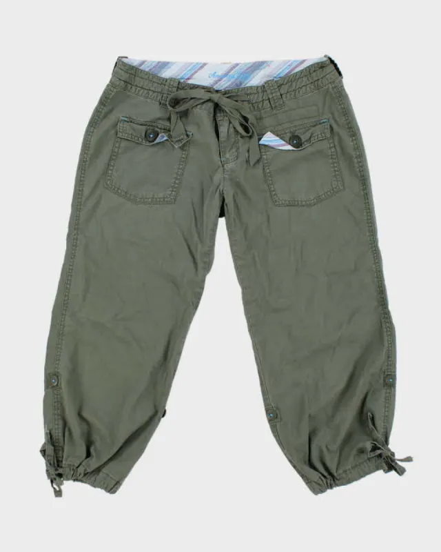 Y2k 00s Khaki Capri Trousers - W32 sold by Rokit