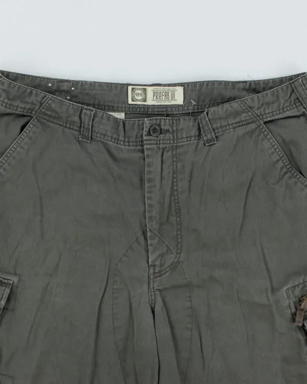 Vintage Baggy Fit Cargo Shorts - W40 L12 sold by Rokit product image thumbnail 3