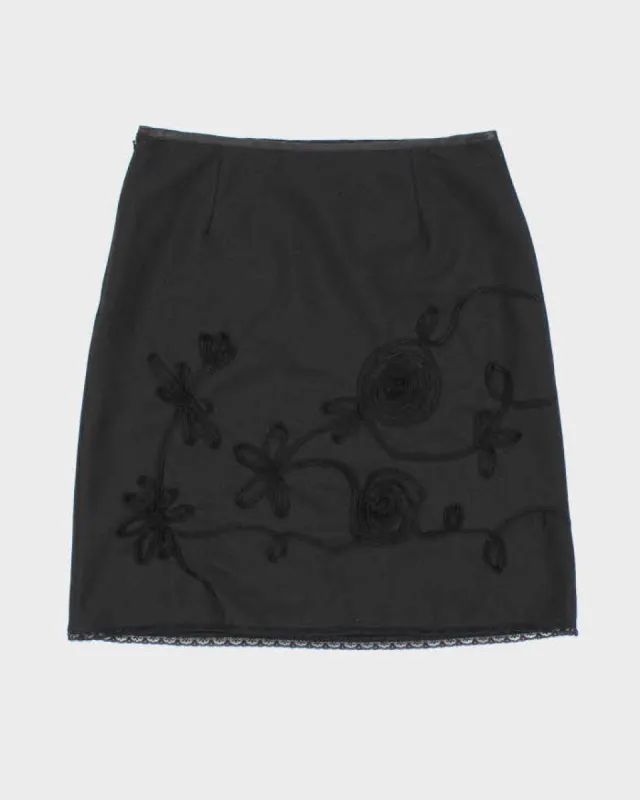 Y2k 00s V'cocca Black Embroidered Smart Skirt - L sold by Rokit