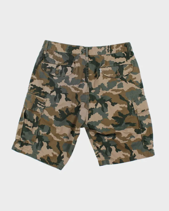 Levi's White Tab Camouflage Cargo Shorts - W31 sold by Rokit product image thumbnail 2