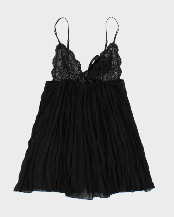 Y2k 00s Victoria's Secret Black Pleated Cami - S sold by Rokit product image thumbnail 2