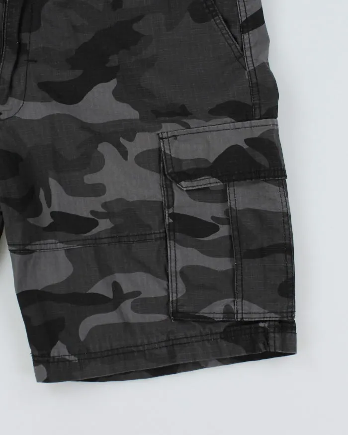 Champs Sports Gears Camouflage Cargo Shorts - W40 sold by Rokit product image thumbnail 4