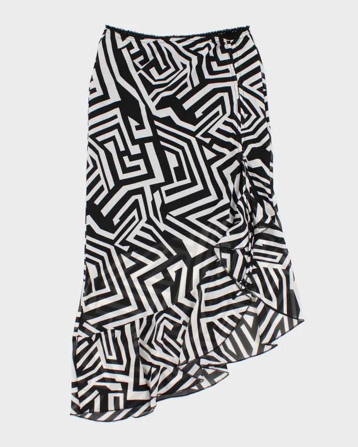 Vintage Y2k 00s Ruffle Pattern Ruched Detail Skirt - S sold by Rokit
