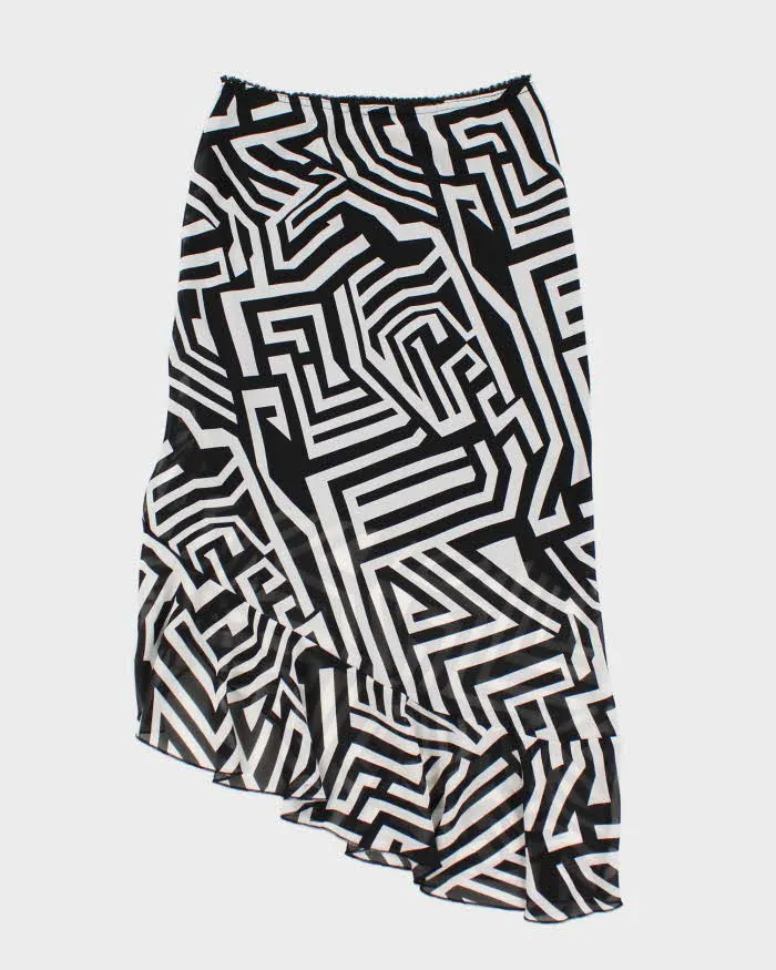 Vintage Y2k 00s Ruffle Pattern Ruched Detail Skirt - S sold by Rokit product image thumbnail 2