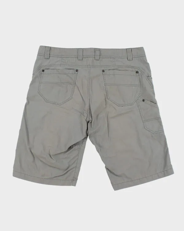 Vintage Arc'teryx Cargo Hiking Shorts - W36 L12 sold by Rokit product image thumbnail 2