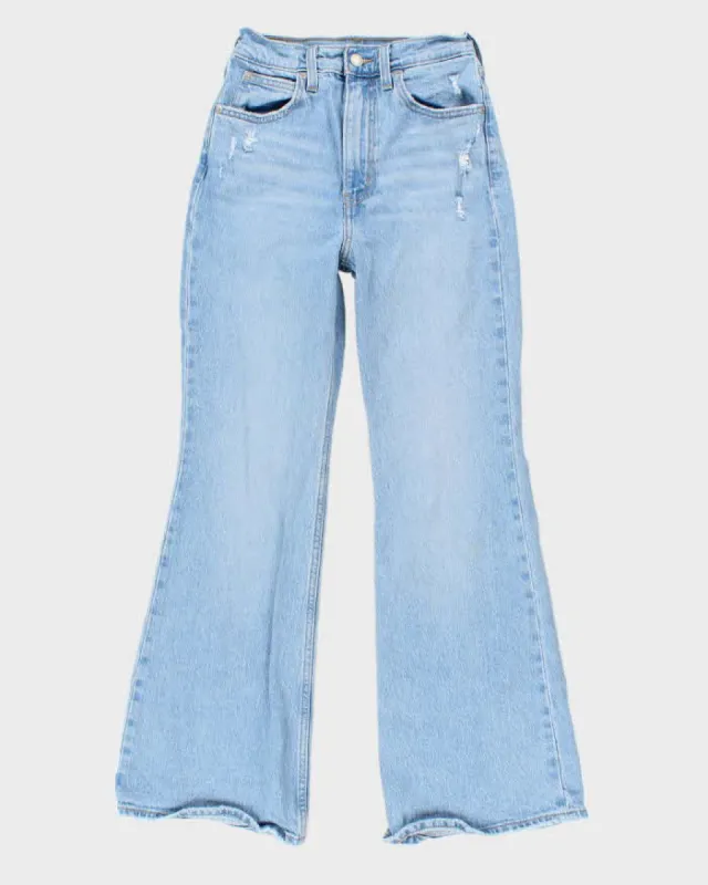 Women's Blue Levi's Light Wash Distressed Jeans - 25 sold by Rokit
