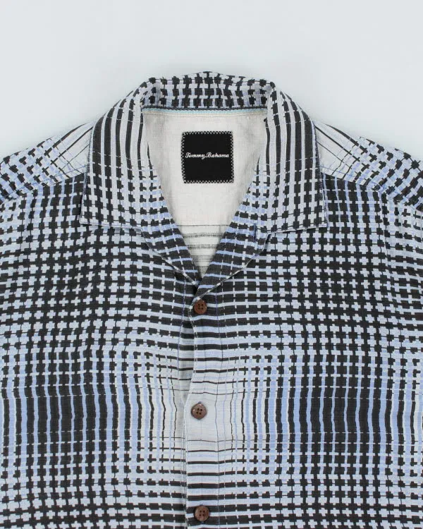Vintage Tommy Bahama Silk Pattern Shirt - L sold by Rokit product image thumbnail 3
