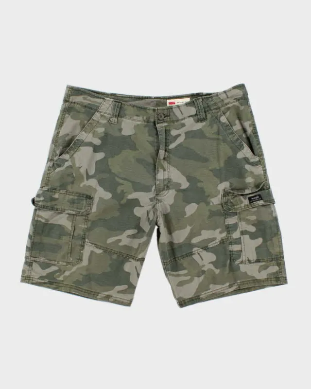 Wrangler Camouflage Cargo Shorts - W40 sold by Rokit