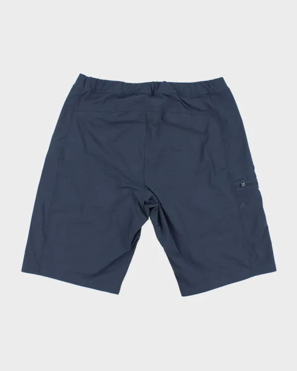 Arc'teryx Men's Belted Navy Shorts - W34 sold by Rokit product image thumbnail 2
