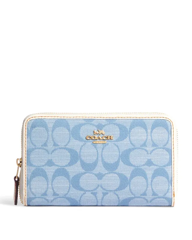 Coach Medium Id Zip Wallet In Signature Chambray sold by Ruumur