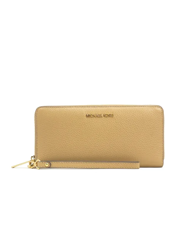 Michael Kors Women's Camel Jet Set Travel Large Continental Wallet sold by Ruumur