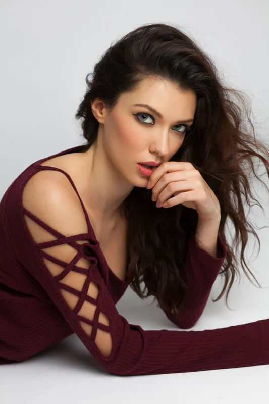 Eva Tie-Up Sleeves sold by Ruumur