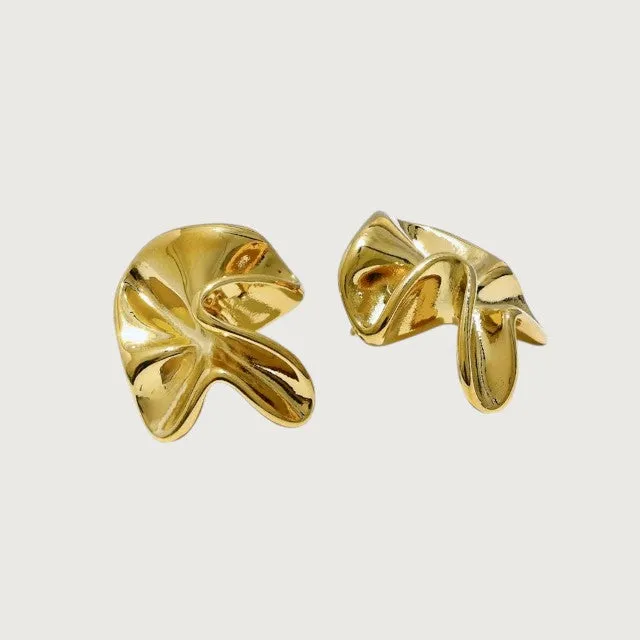 Modern Flower Stud Hypoallergenic Earrings sold by Ruumur product image thumbnail 5