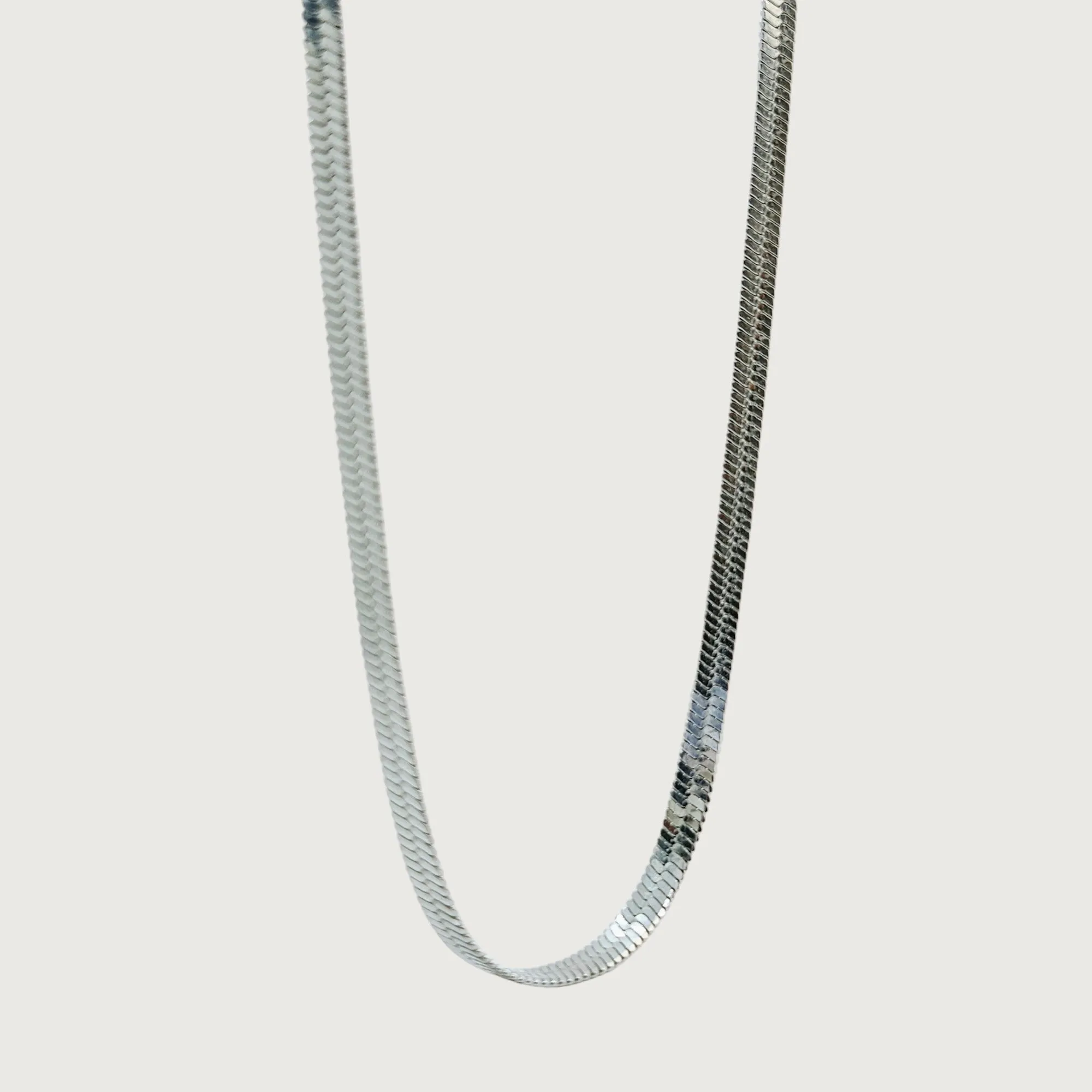 5MM Elegant Chain Hypoallergenic Necklace sold by Ruumur product image thumbnail 3