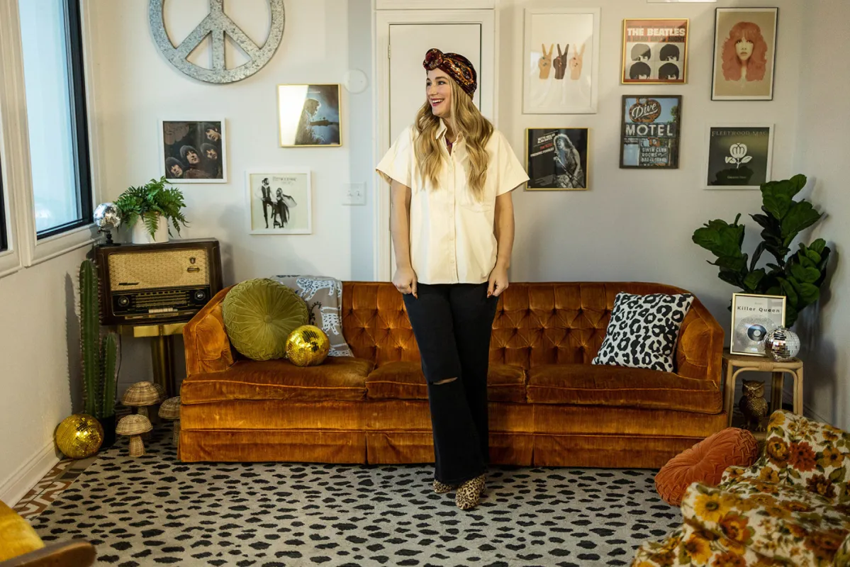 kenalynn short sleeve in cream sold by Ruumur