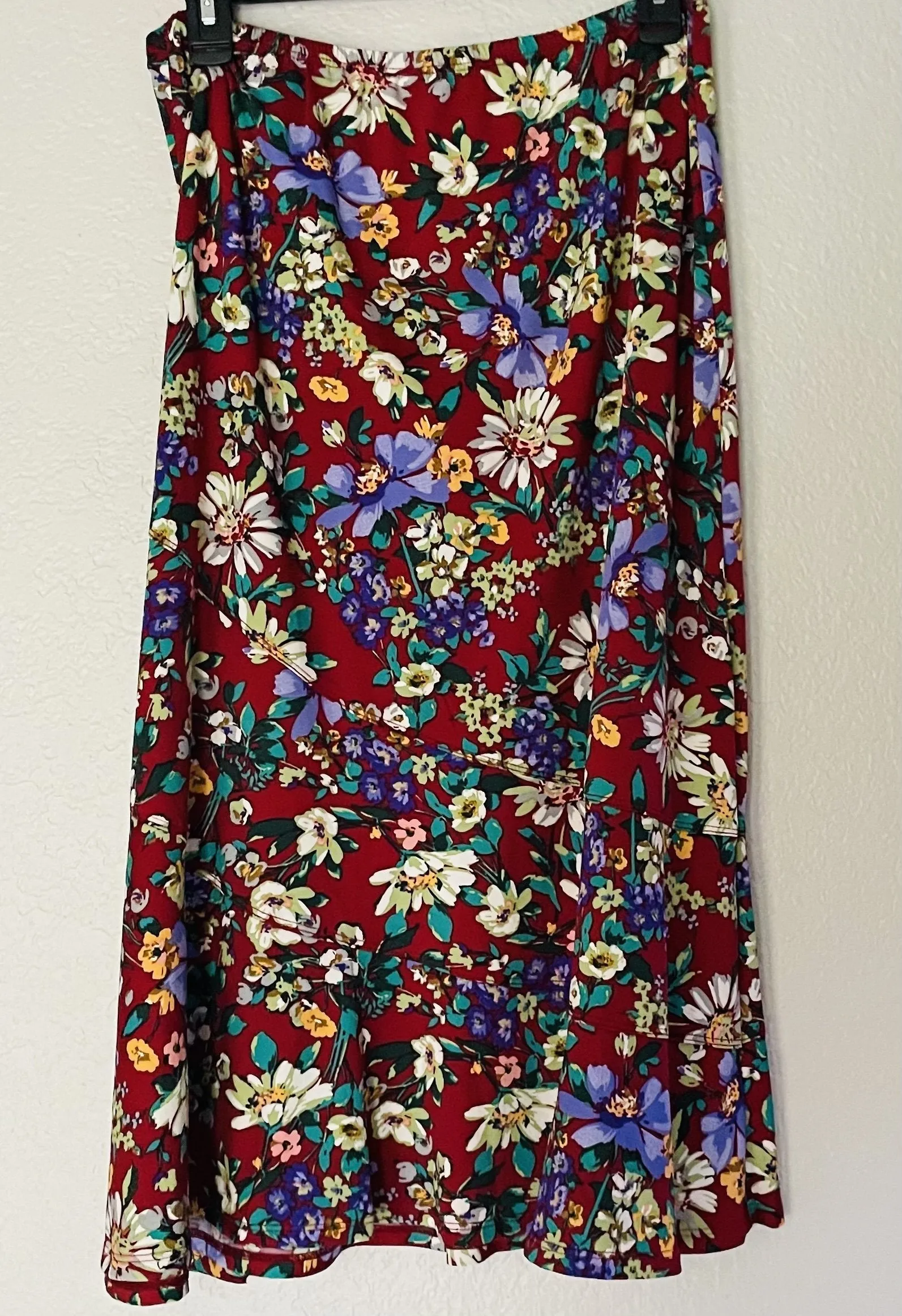 NY Collection Women's Printed Diagonal Tiered Skirt Red/Multi Size 1X sold by Ruumur product image thumbnail 2