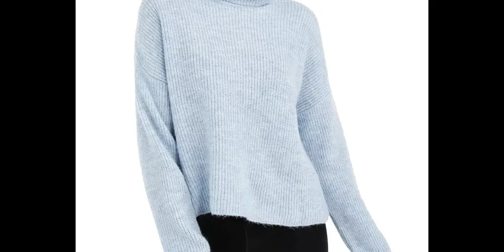 Sun & Moon Women's Box Ribbed Turtleneck Sweater Blue Size Small sold by Ruumur product image thumbnail 2