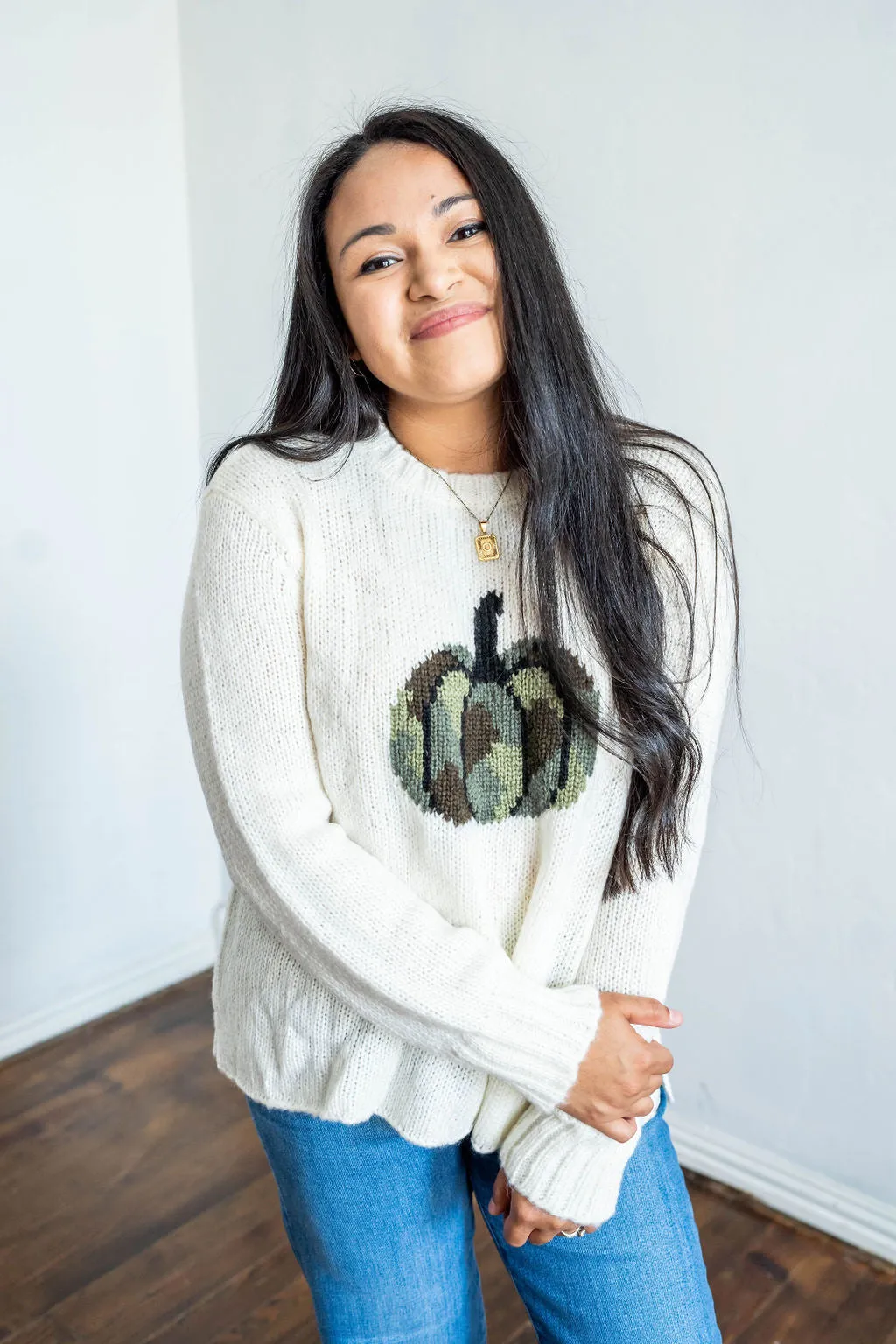 CAMO PUMPKIN CREW SWEATER sold by Ruumur product image thumbnail 2