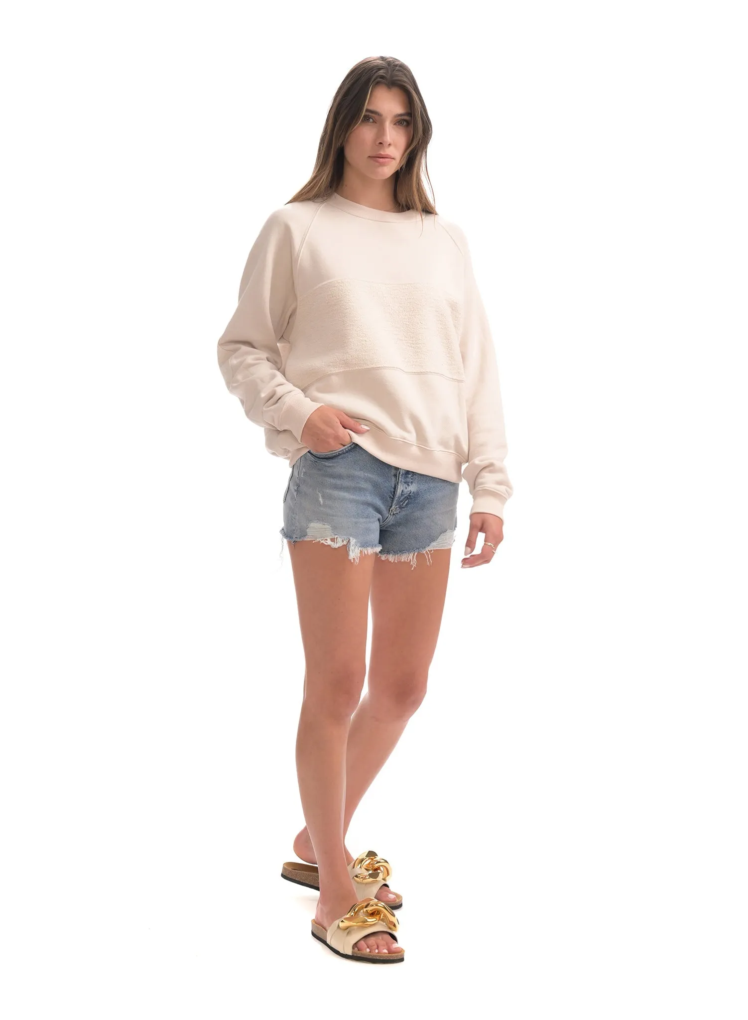 JOCELYN - Inserts Raglan Sweatshirt sold by Ruumur product image thumbnail 2