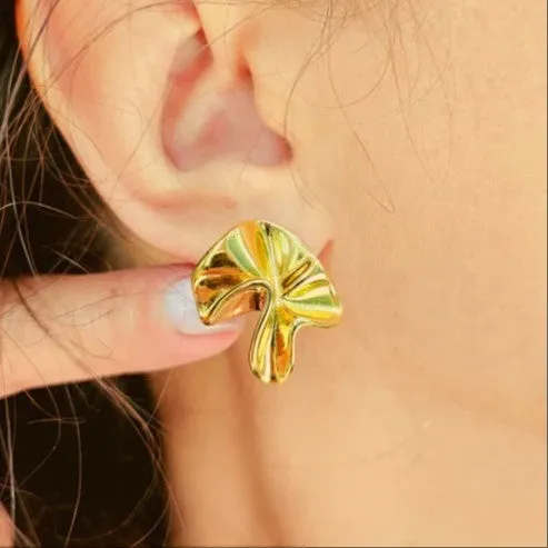 Modern Flower Stud Earrings sold by Ruumur