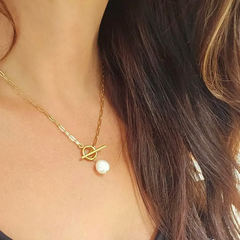 Freshwater Pearl Toggle Necklace sold by Ruumur product image thumbnail 5