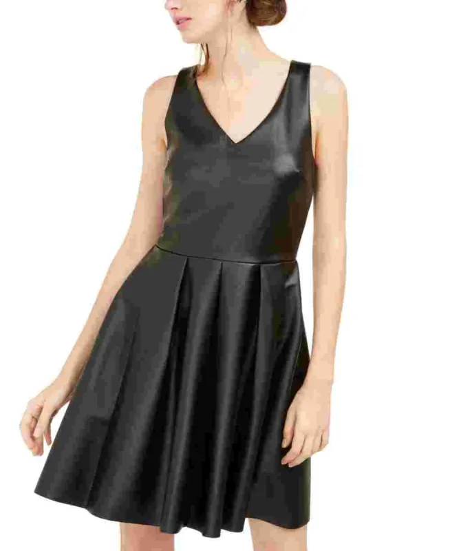 Rosie Harlow Women's Sleeveless V Neck Short Fit Flare Party Dress Black Size X-Small sold by Ruumur