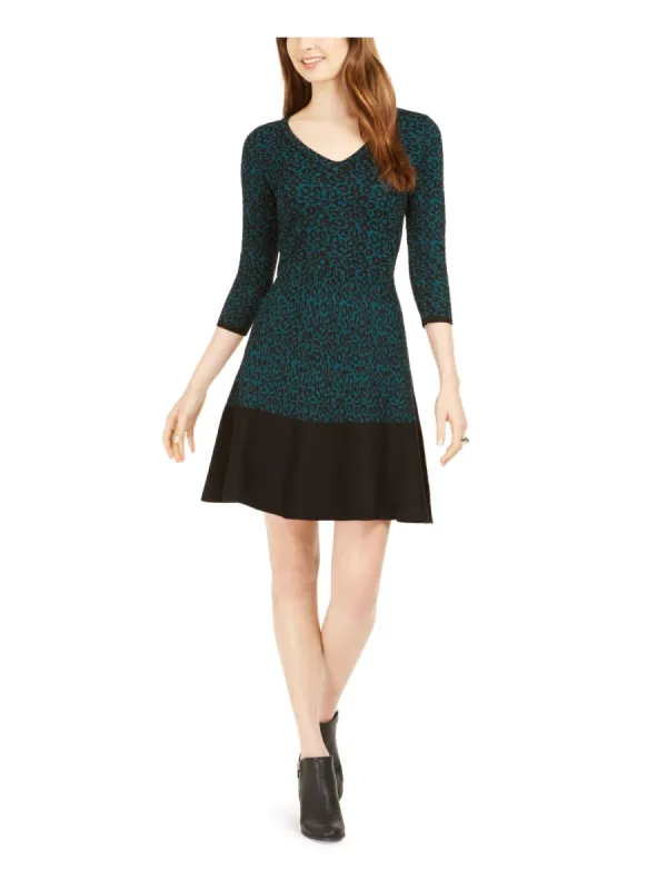 Taylor Women's Printed 3/4 Sleeve V Neck Top Green Size X-Large sold by Ruumur