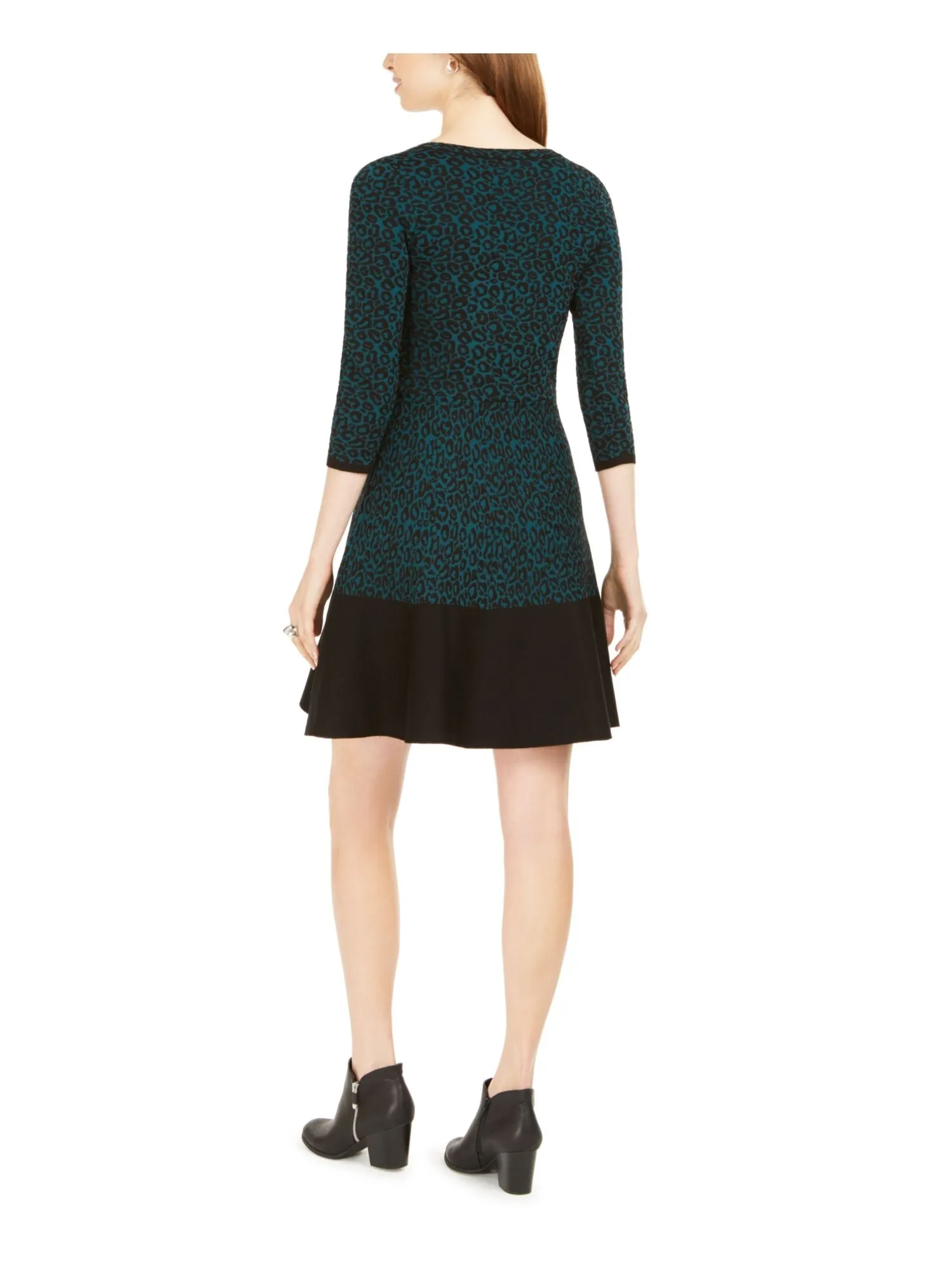 Taylor Women's Printed 3/4 Sleeve V Neck Top Green Size X-Large sold by Ruumur product image thumbnail 2